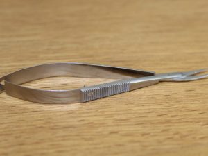 Curved Scissors